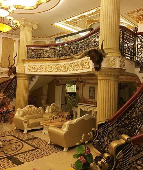 Nội thất của căn nhà được thiết kế tỉ mỉ đến từng chi tiết.