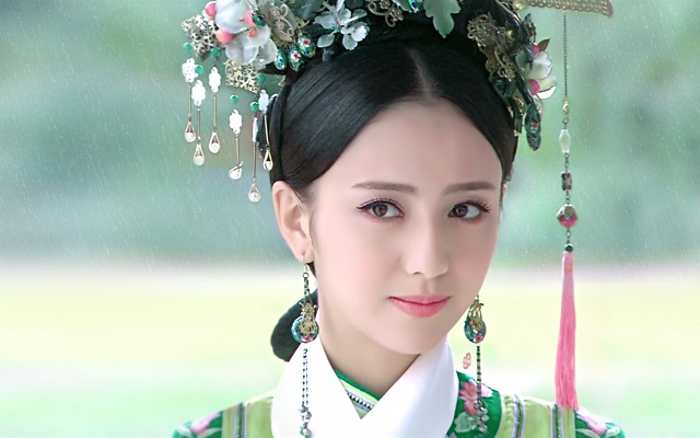 Đồng Lệ Á trong tạo hình cổ trang