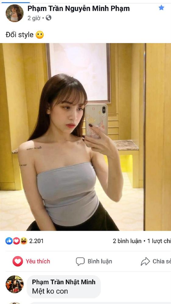 Minh Nhựa vào hỏi thăm sức khỏe con gái.