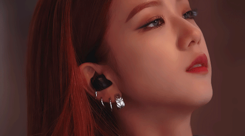 Jisoo (BlackPink) chính là mỹ nhân hiếm hoi có thể 'cân' đủ mọi kiểu trang điểm