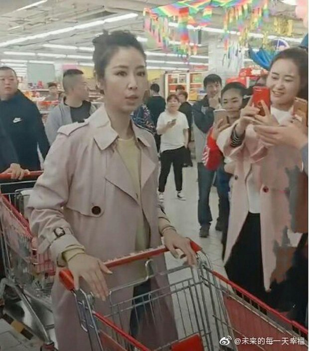 de-lo-mat-moc-lam-tam-nhu-gay-tiec-nuoi-vi-lan-da-chay-xe-va-than-sac-pho-phac-n3-1572244921-384-width620height705