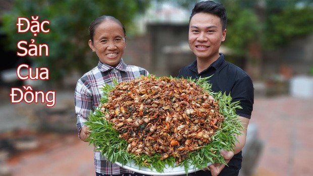 Bà Tân làm 