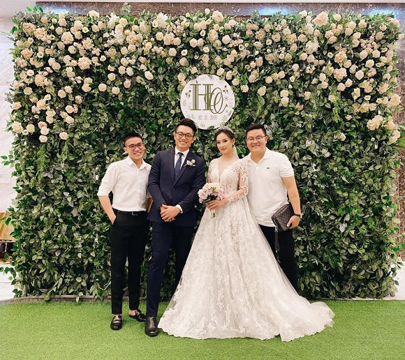 Kiều Oanh trong ngày cưới ở Hà Nội.  