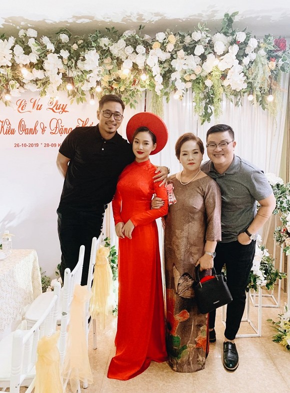 Hình ảnh hiếm hoi trong Quatrian shbet hiện đang mở của vợ cũ cố nghệ sĩ Duy Nhân.  