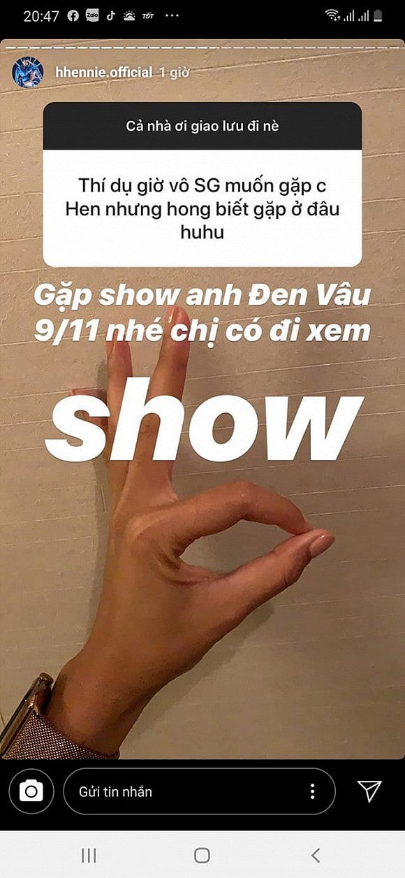 Kế tiếp, cô lại PR cho show diễn của người anh thân thiết là Đen Vâu một cách khéo léo.