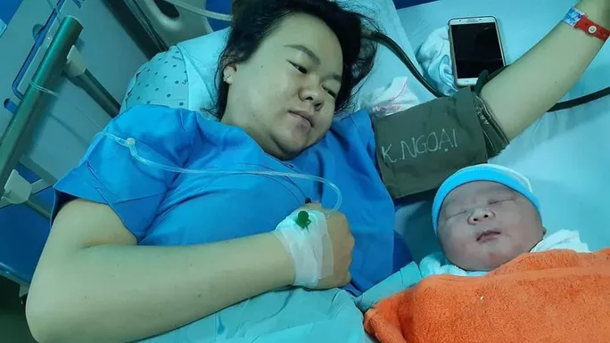 Sản phụ Thùy Dung và em bé
