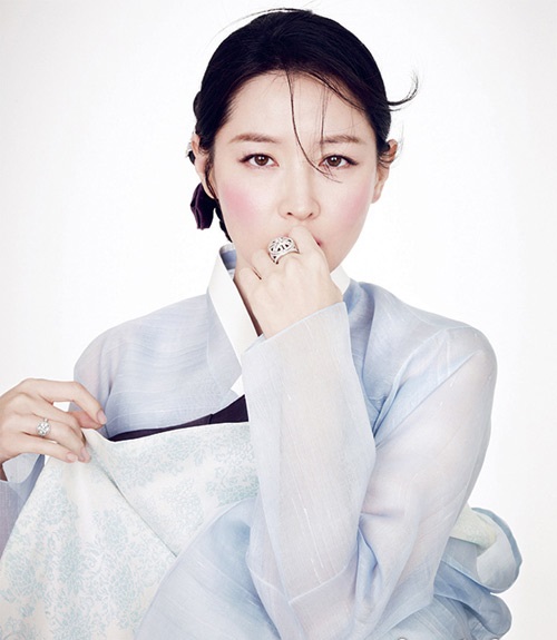 1573198274-566-1390444642-leeyoungae-langsao-eva--1--1572938080-width500height575