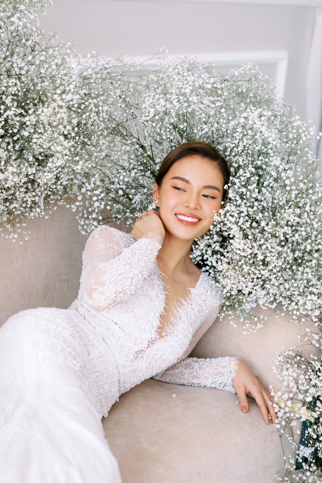 Giang Hồng Ngọc khoe nhan sắc trẻ trung cùng vóc dáng thon gọn đáng ngưỡng mộ dù đã trải qua 1 lần sinh nở.