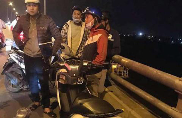 Đoạn cầu chị T. ôm con nhảy xuống sông tự tử.