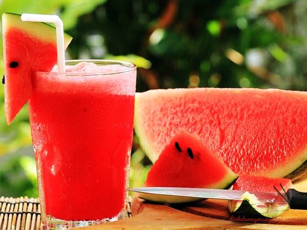 Dưa hấu giúp giảm phù nề