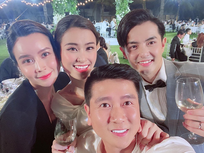 luu-huong-giang-lan-dau-dang-anh-chung-voi-ho-hoai-anh-sau-dung-1-thang-vuong-on-ao-ly-hon-0ed415