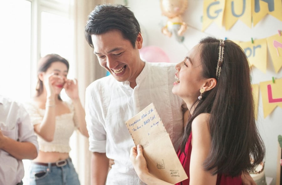 quang-tuan-linh-phi-cong-bo-gioi-tinh-con-dau-long-dieu-nhi-huu-tien-puka-toi-chuc-mung-8535d3