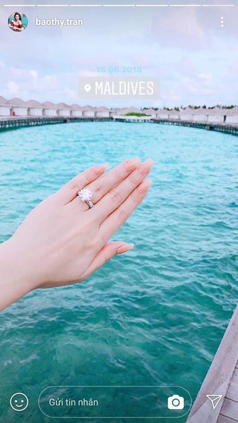Chiếc nhẫn cầu hôn Phan Lĩnh tặng Bảo Thy vào mùa hè năm ngoái.