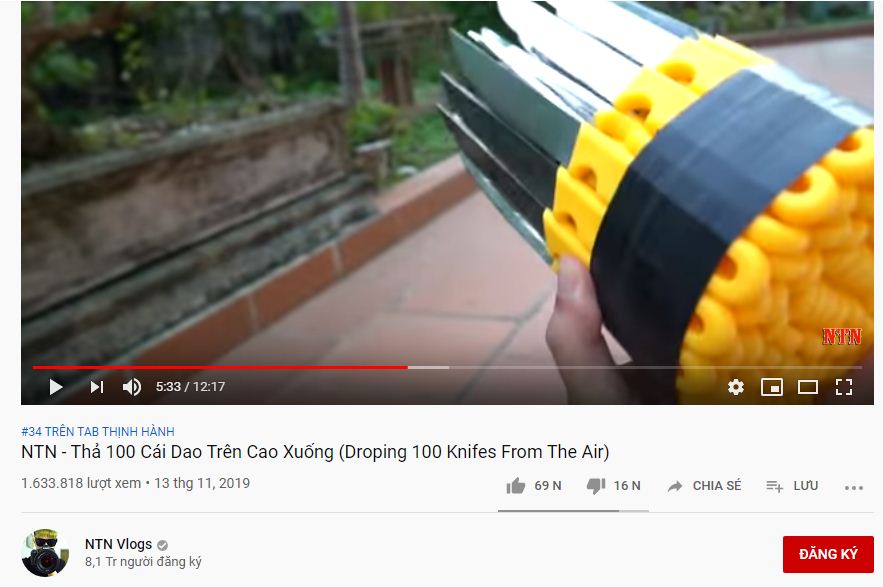 Video thả 100 con dao từ trên cao xuống của NTN đạt 1,6 triệu lượt xem chỉ sau 1 ngày đăng tải.