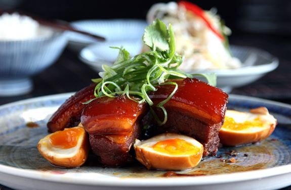Thịt kho tàu thơm ngon cuối tuần