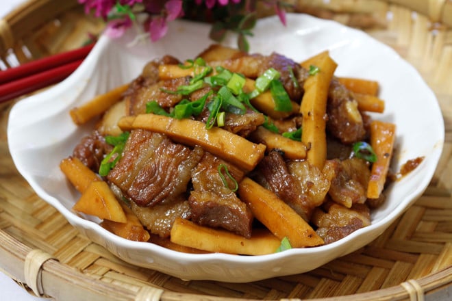 lam-thit-kho-dua-thom-ngon-phunutoday0