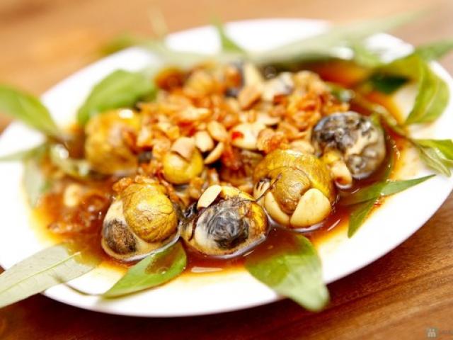 Trứng cút lộn xào me thơm ngon trong ngày trở gió