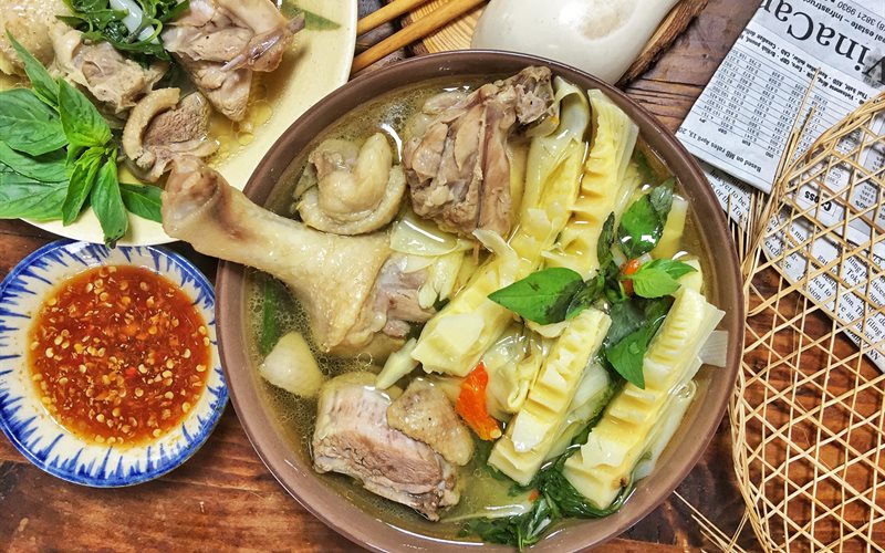 Nên luộc măng trước khi nấu