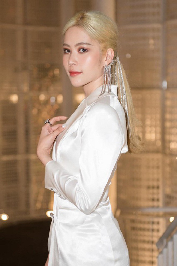 Chia tay VJ Quốc Bảo, Nam Em xác nhận chuyện đang yêu một chàng trai ở Dubai chứ không phải Việt Nam. Đồng thời cho biết người yêu rất yêu thương và chiều chuộng cô, đặc biệt còn khá giàu có.