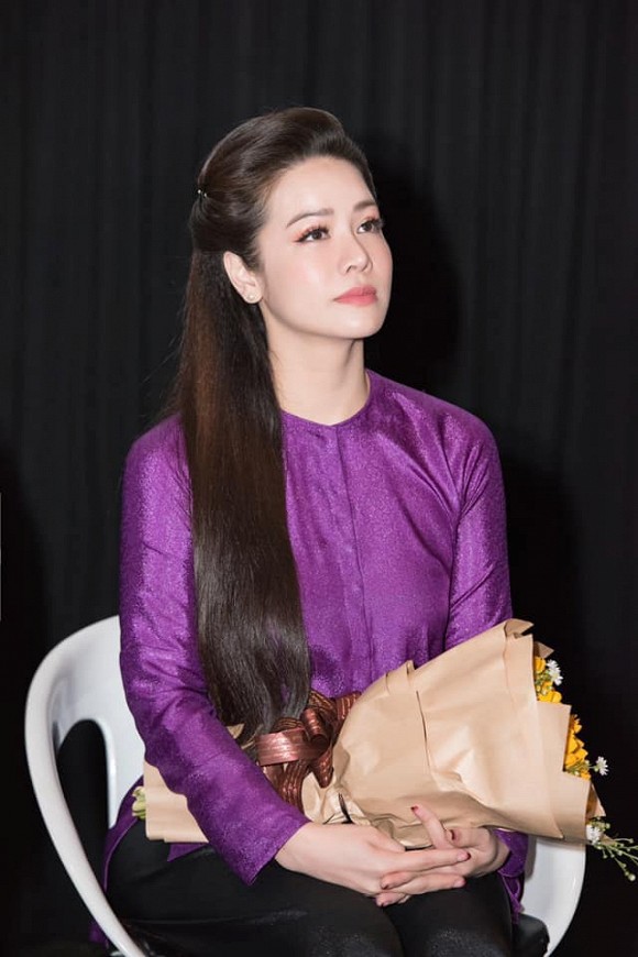 Nhật Kim Anh thẳng thắn cho rằng cho rằng chỉ nên kết hôn khi cần nhau chứ không nên vì yêu.