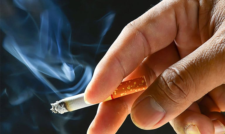 Hút thuốc lá có hại cho sức khỏe nhưng nhiều người vẫn rất chủ quan trước vấn đề này.