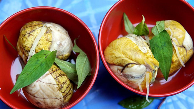 Trứng vịt lộn chứa hàm lượng dinh dưỡng cao, tốt cho Sh88bet đăng ký miễn phí nhưng không nên ăn quá nhiều, gây đầy bụng, khó tiêu.