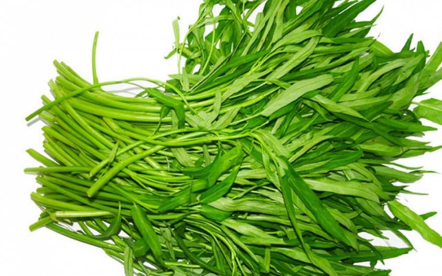 Không chọn rau có màu xanh đậm hoặc xanh đen