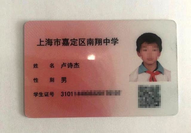 Nam sinh 14 tuổi tự tử vì bị bạn bè trêu chọc.