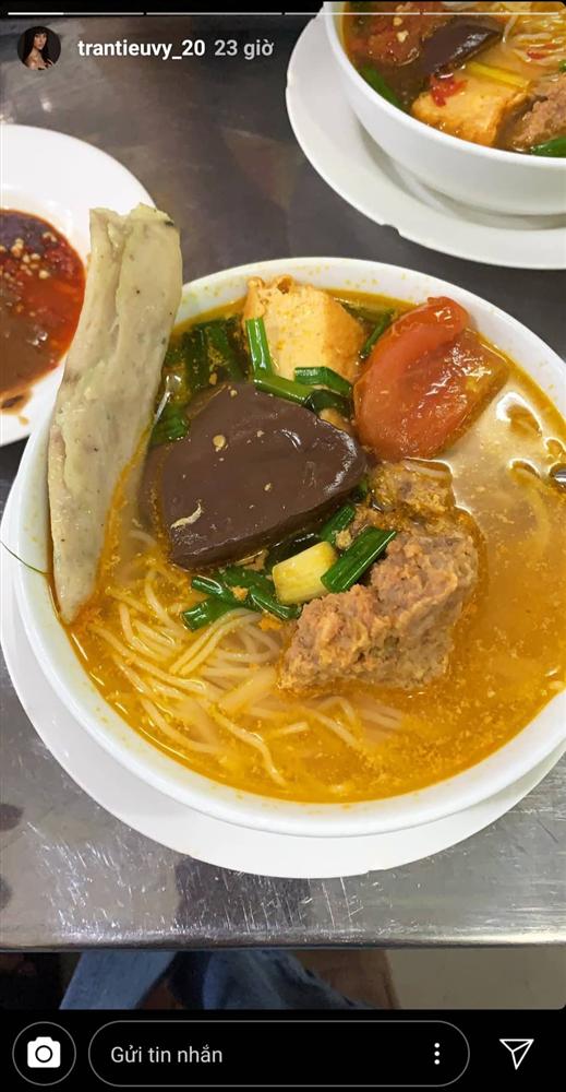 nhung-nang-hau-nay-nuc-tieng-xinh-dep-lai-co-so-thich-binh-dan-nhung-cuc-kho-do-ef6bdd