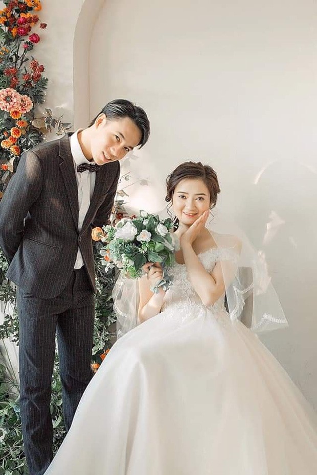 Ảnh cưới của Trung Anh và vợ.