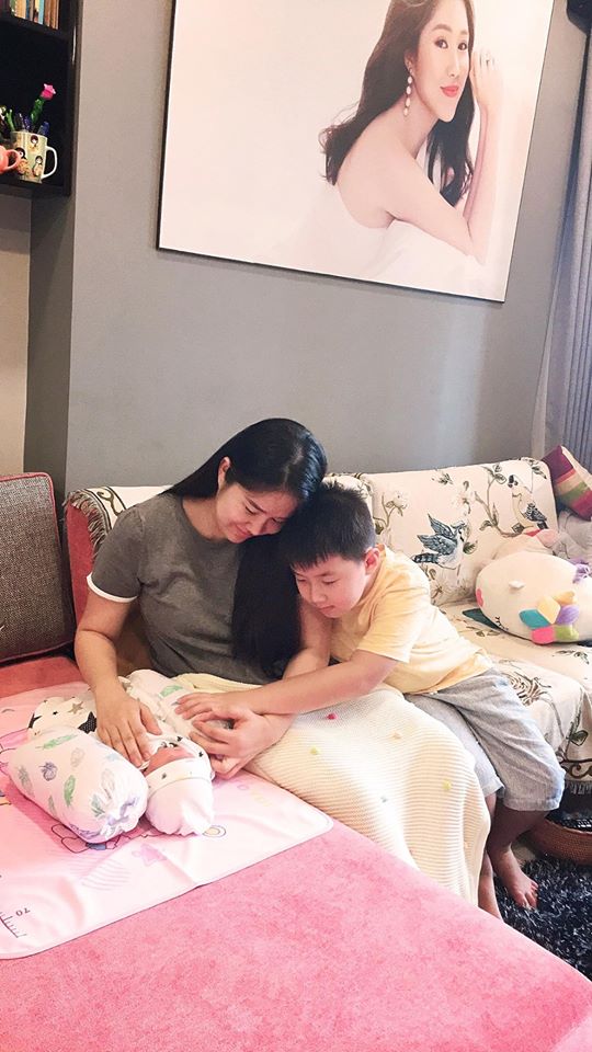 Hiện tại vợ chồng Lê Phương đang sống trong một căn hộ được cả hai mua vào đầu năm 2018 tại TP.HCM.