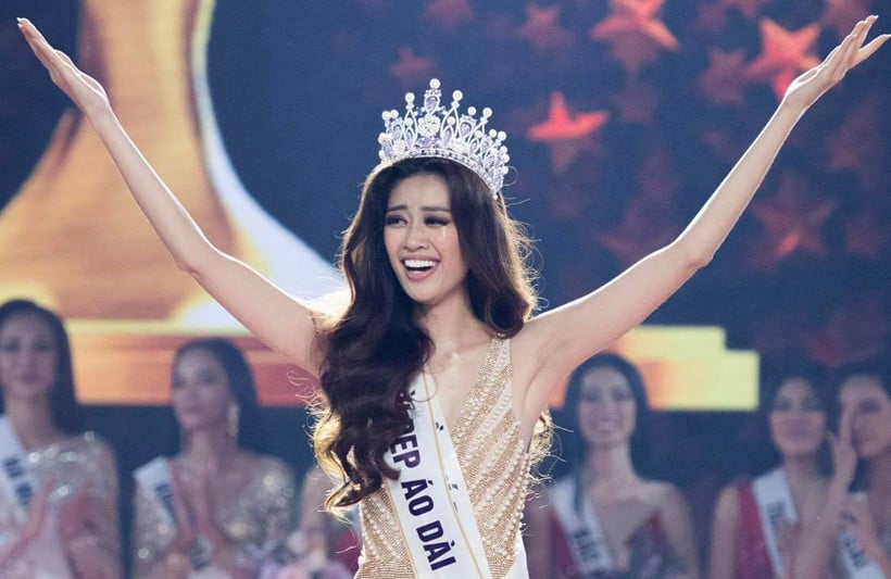 Nguyễn Trần Khánh Vân đăng quang Hoa hậu Hoàn Vũ Việt Nam 2019.  