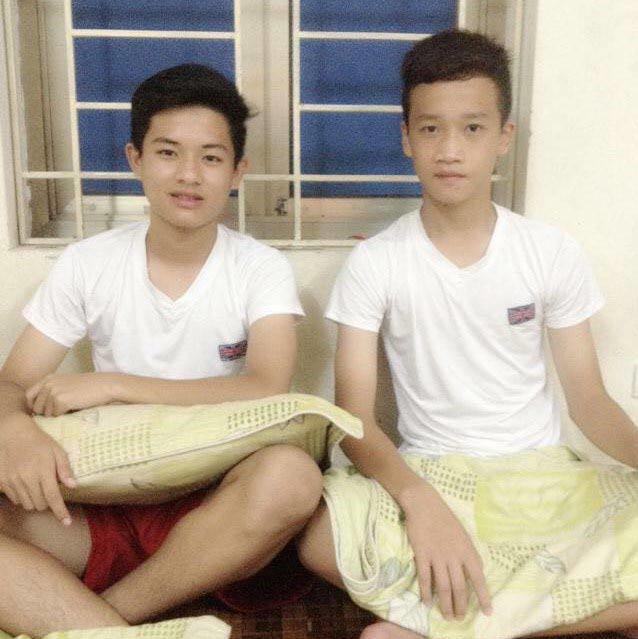fan-nu-thich-thu-voi-loat-anh-thoi-ngo-tau-cac-nam-than-cua-u22-viet-nam-6-1576048508-432-width638height639