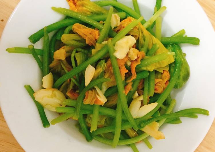 Hoa bí xào tỏi thơm ngon