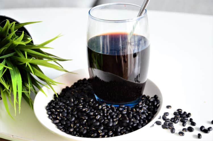 Nước ép đỗ đen rang giúp giảm cân