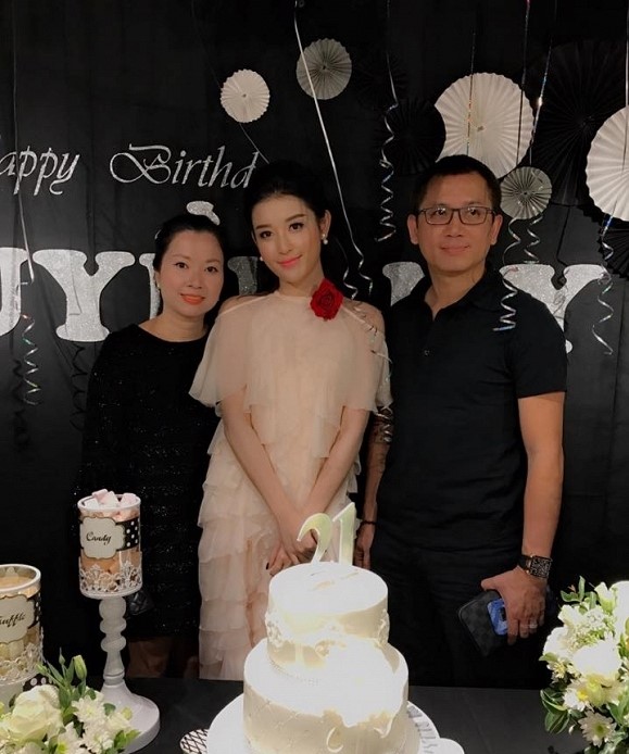 Năm nay, Huyền My không tổ chức sinh nhật lớn như mọi năm.