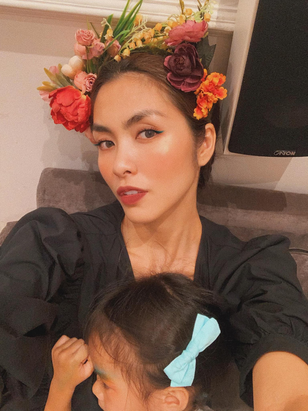 Nhờ sở hữu nhan sắc từ bố mẹ, con gái Hà Tăng được dự đoán sớm trở thành mỹ nhân trong tương lai.