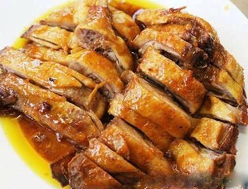 Thịt vịt kho sả thơm ngon đậm vị