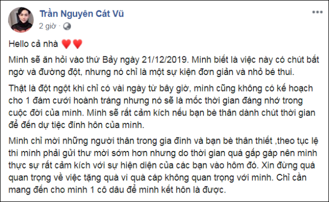 Chiều 14/12, nam ca sĩ Tim đăng tải bài viết thu hút sự chú ý trên trang cá nhân. Theo đó, giọng ca “Món quà vô giá” cho biết sẽ làm lễ ăn hỏi vào thứ bảy, ngày 21/12/2019. Tim chia sẻ, ngày vui của anh sẽ diễn ra đơn giản, quy mô nhỏ. Tuy nhiên, đó sẽ là mốc thời gian đáng nhớ và nam ca sĩ sẽ rất cảm kích nếu bạn bè dành thời gian để tham gia.