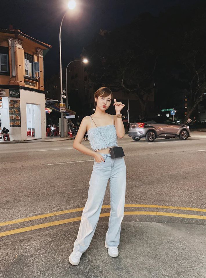 Dù đã chạm ngưỡng 30 nhưng hot girl Hà Thành vẫn khiến hội chị em không khỏi xuýt xoa với body thon gọn cùng số đo 3 vòng gợi cảm.