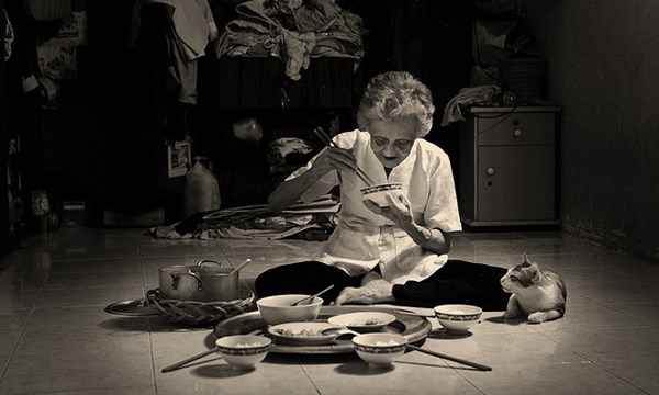 noi buon nguoi gia