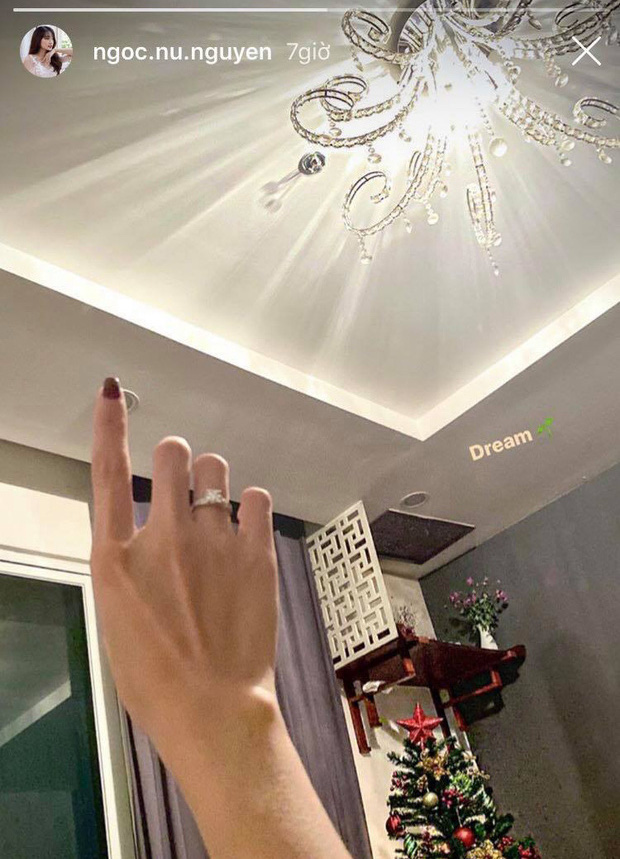 Bức ảnh Ngọc Nữ đăng tải trên trang cá nhân.