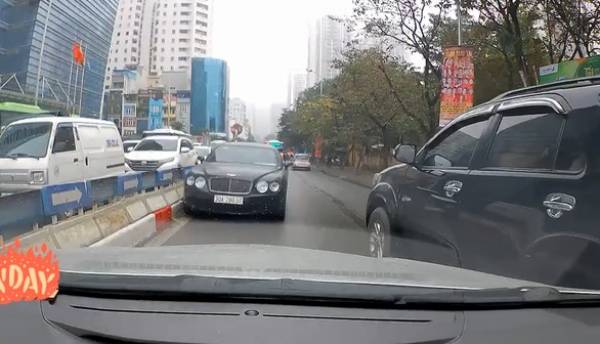 Hình ảnh cắt từ clip.