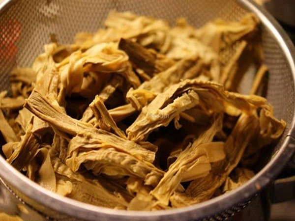 Măng khô dễ nhiễm hóa chất