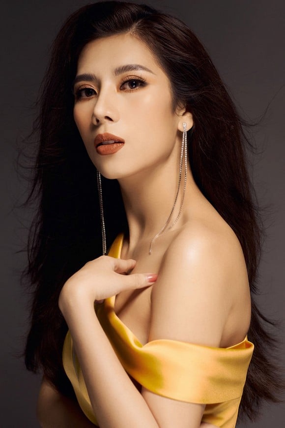 Cô sở hữu hình thể nóng bỏng nhưng tên tuổi đến nay vẫn nhạt nhoà.