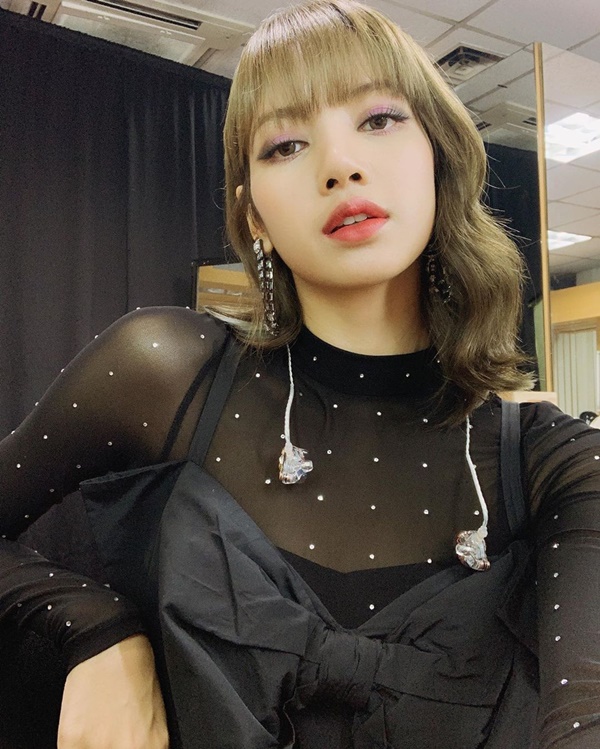 224642_lalalalisa_m_69635073_162114844940104_1541604292710790488_n