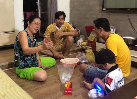 Nam diễn viên giữ mối quan hệ rất tốt với mẹ của ngọc Lan.
