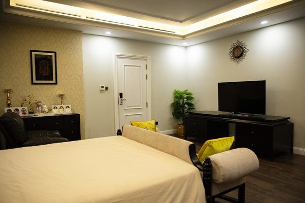 Tất cả các phòng trong căn biệt thự đều có khóa bảo mật để đảm bảo an ninh tuyệt đối.    