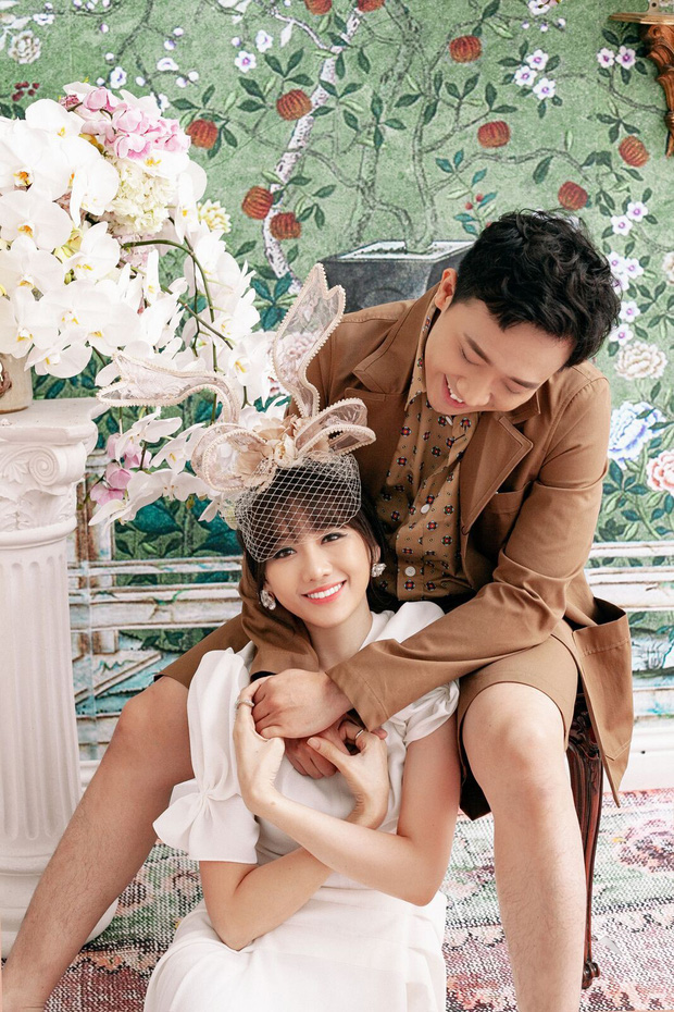 Đến hiện tại, Trấn Thành và Hari Won đã trở thành cặp đôi được yêu mến nhất nhì trong Vbiz. Khán giả luôn mong rằng cặp đôi sẽ ở bên nhau mãi mãi, tận hưởng trọn vẹn hạnh phúc đang có.