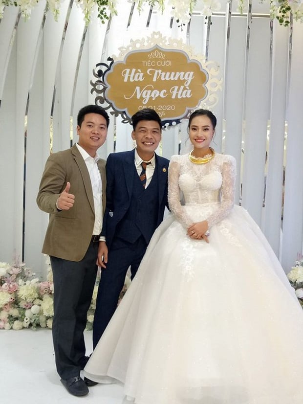Trung Ruồi chính thức về chung một nhà cùng diễn viên múa Ngọc Hà.    